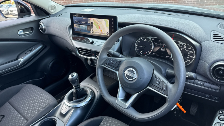 Nissan Juke 1.0 DiG-T 114 Acenta 5dr DCT Petrol Hatchback